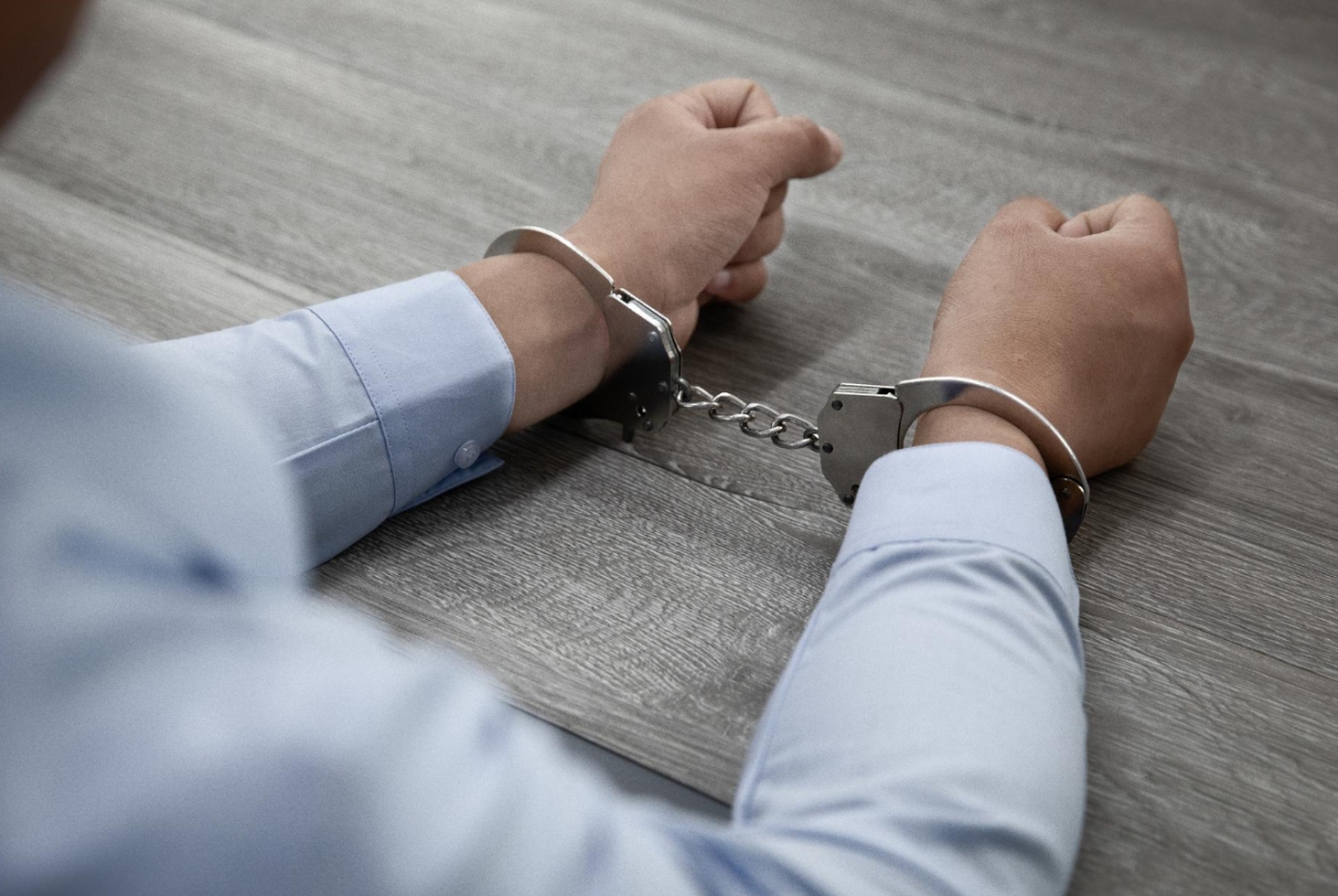 Poszukiwany mężczyzna sam zgłosił się na policję w niecodzienny sposób